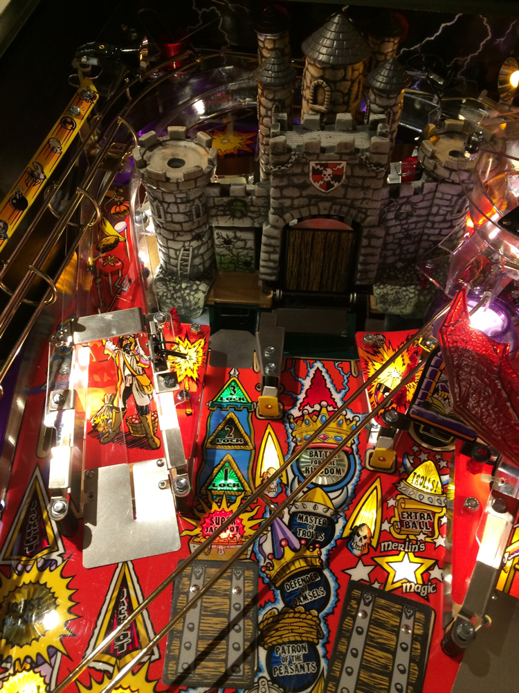 Williams/Chicago Gaming Medieval Madness, MM/MMr pinball machine Dragon  Topper